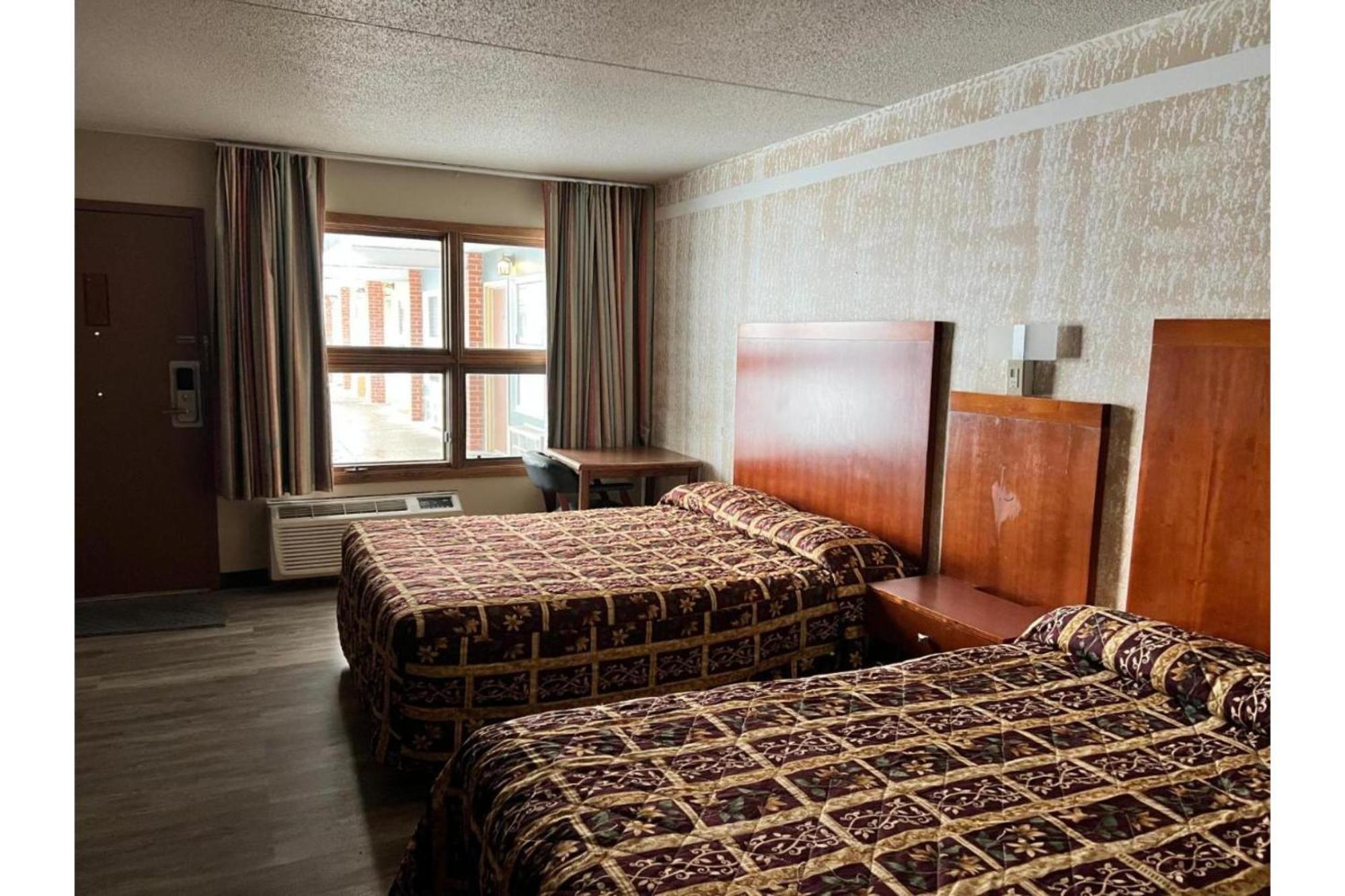 Devils Lake Inn By Oyo Near Devils Lake Regional Airport Экстерьер фото